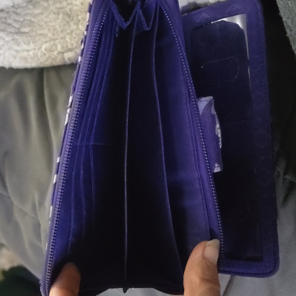 Wallet - Picture 3 of 6